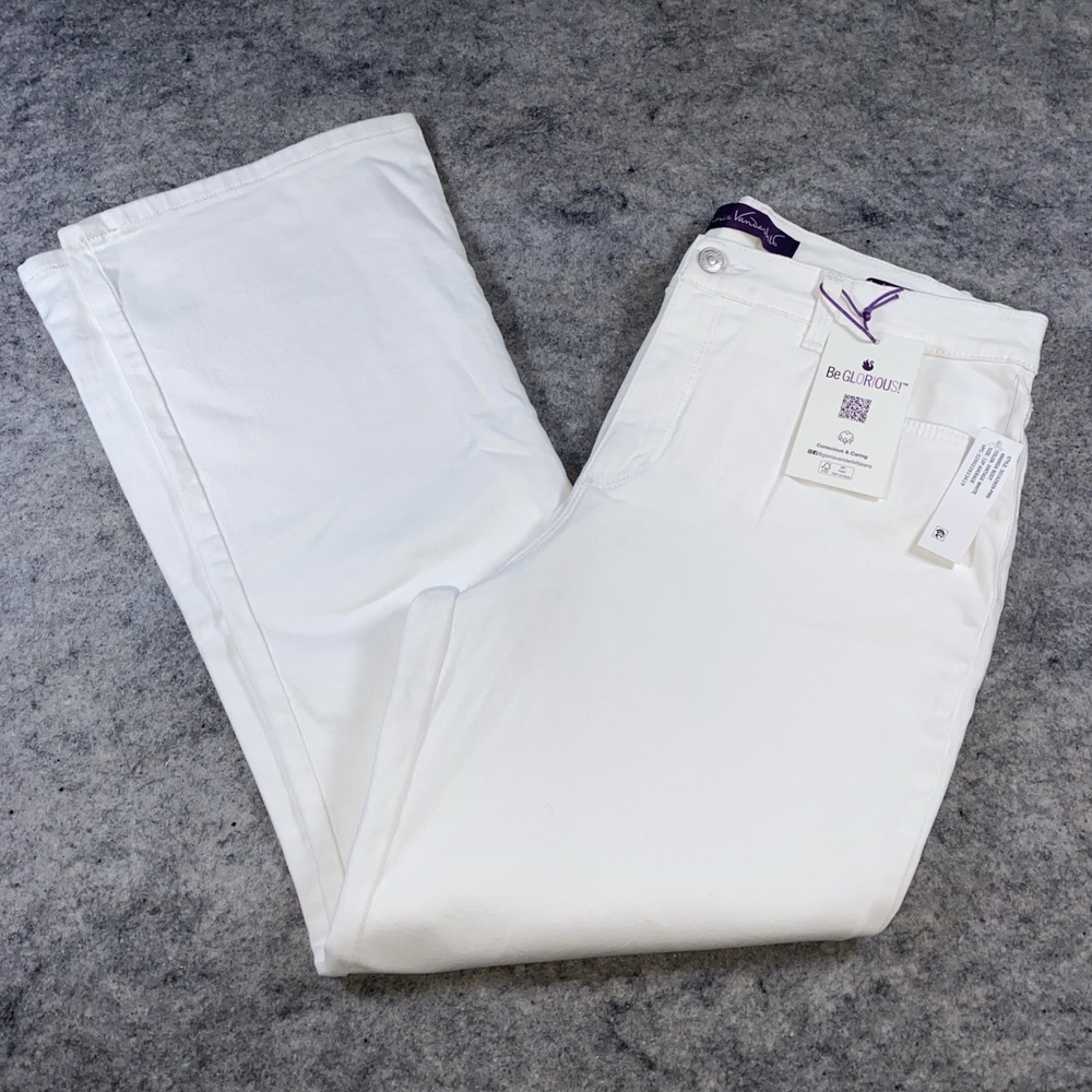 NWT Gloria Vanderbilt Bootcut Jeans Women's 16P‎ White Classic Amanda Slimming
